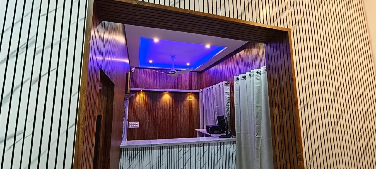 V R S Luxury Ac Dormitory Mysore Εξωτερικό φωτογραφία